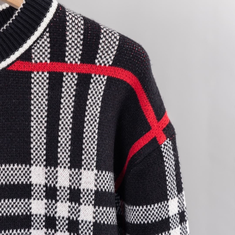 Burberry Sweaters